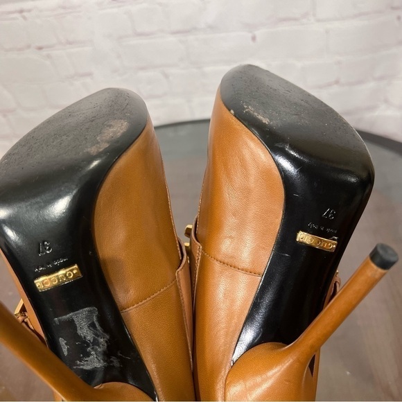 GUCCI gold studded TOM women’s ankle booties with super sexy 4” stilettos 7.5 - Picture 14 of 14